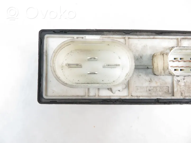 Volkswagen Polo III 6N 6N2 6NF Coolant fan relay 898038000