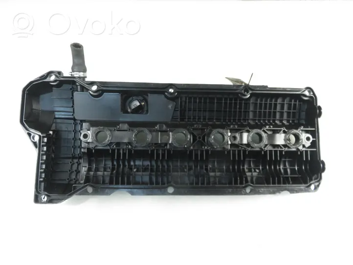 BMW 5 E39 Rocker cam cover 1928402937