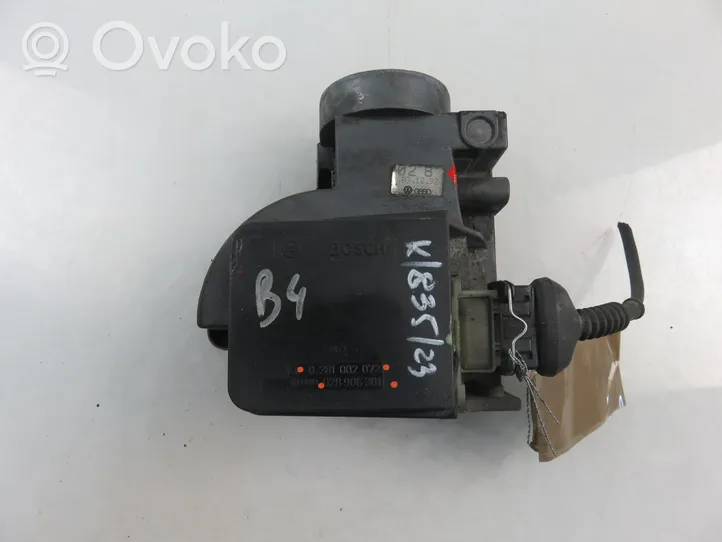 Audi 80 90 S2 B4 Mass air flow meter 028906301