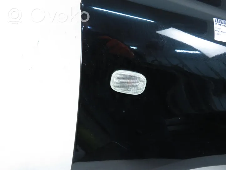 Lexus RX 300 Błotnik przedni 