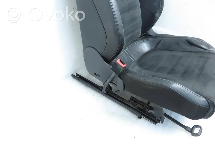 Volkswagen PASSAT CC Fotele / Kanapa / Komplet 