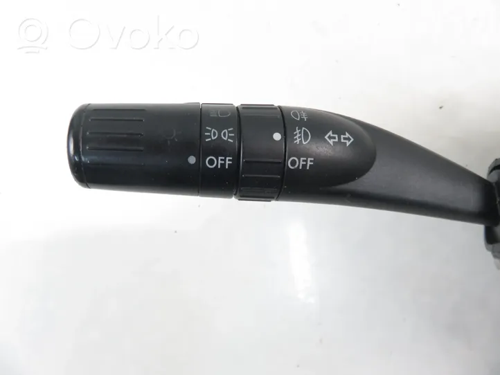 Subaru Outback Leva/interruttore dell’indicatore di direzione e tergicristallo 