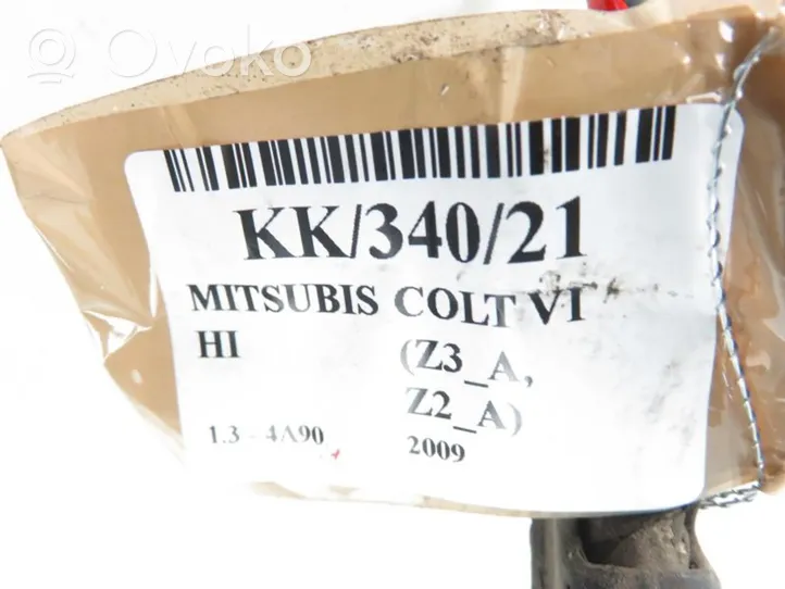 Mitsubishi Colt Caurulīte (-es) / šļūtene (-es) 