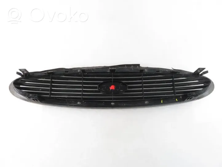 Ford Mondeo MK II Grille de calandre avant 