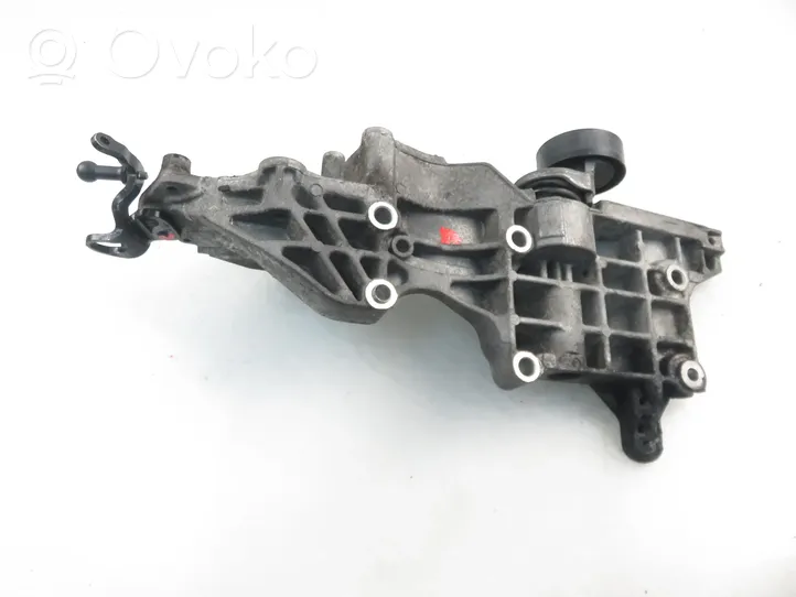 Volkswagen PASSAT B6 Supporto del generatore/alternatore 