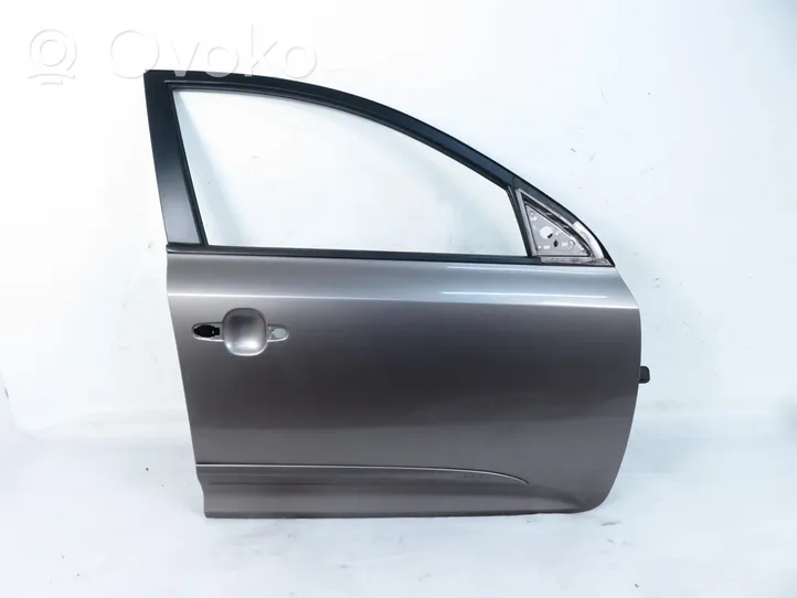 KIA Ceed Front door 