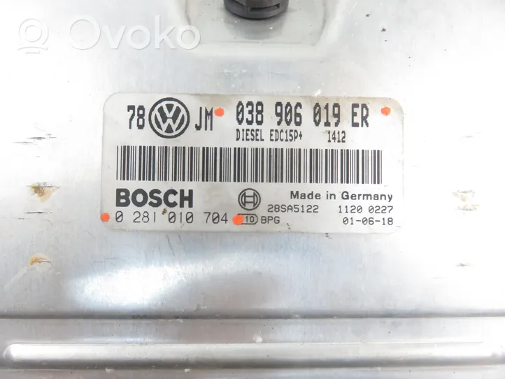 Volkswagen PASSAT B5.5 Sterownik / Moduł ECU 0281010704