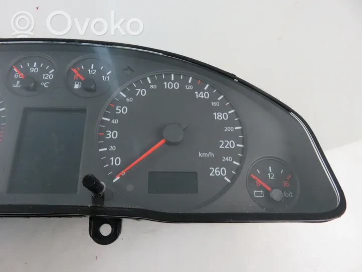 Audi A6 S6 C5 4B Tachimetro (quadro strumenti) 