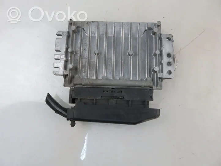 Renault Megane I Calculateur moteur ECU S110030302D