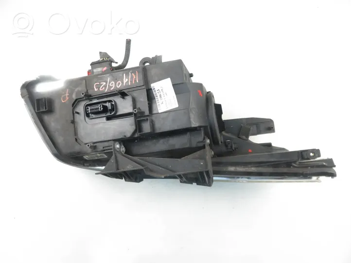 Citroen C6 Lampa przednia 