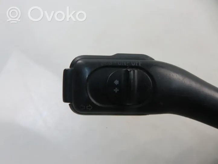 Volkswagen PASSAT B5.5 Wiper turn signal indicator stalk/switch 