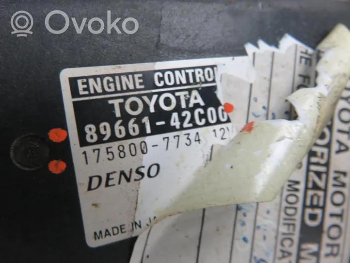 Toyota RAV 4 (XA30) Sterownik / Moduł ECU 1758007734