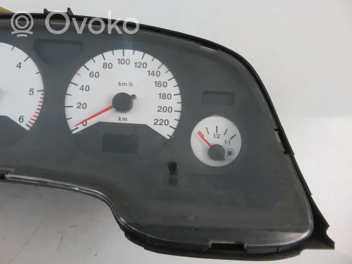 Opel Zafira A Speedometer (instrument cluster) 