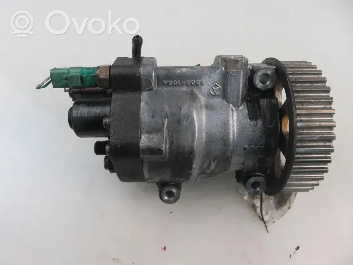 Renault Clio II Fuel injection high pressure pump 8200057225