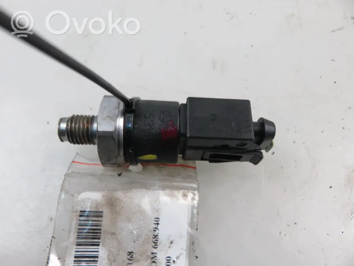 Mercedes-Benz A W168 Fuel pressure sensor 0281002239