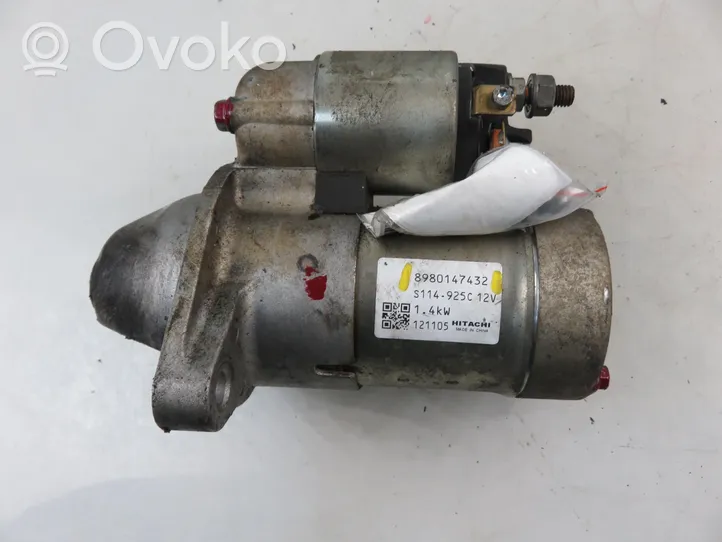 Opel Astra J Starter motor 