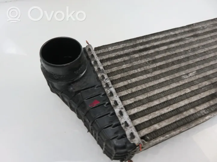 Mercedes-Benz Vito Viano W639 Chłodnica powietrza doładowującego / Intercooler 