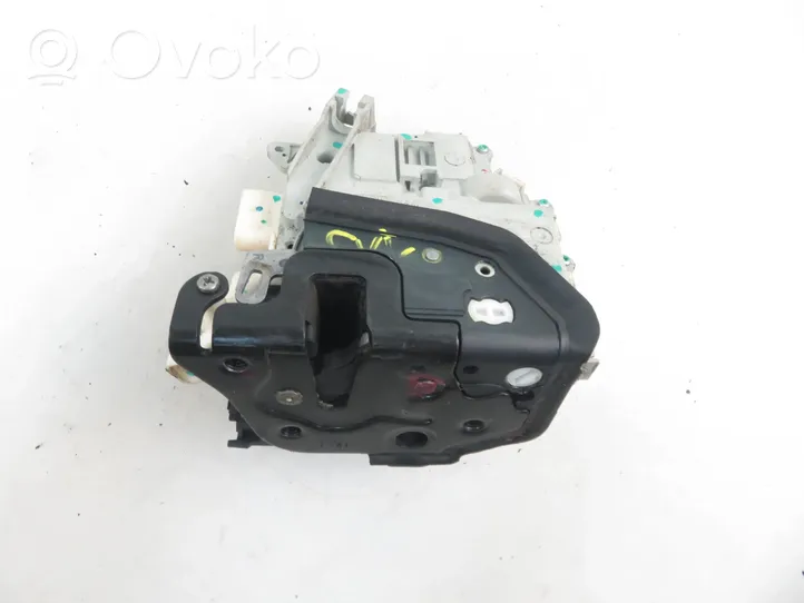 Audi A4 S4 B8 8K Front door lock 