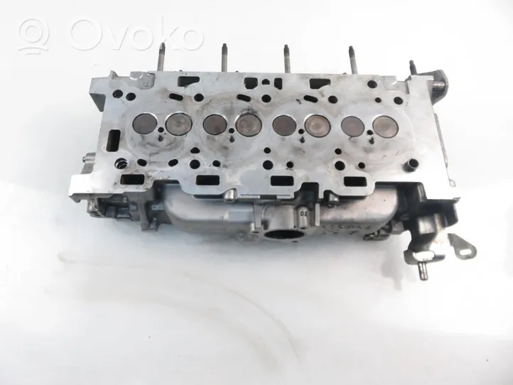 Peugeot 207 Engine head 