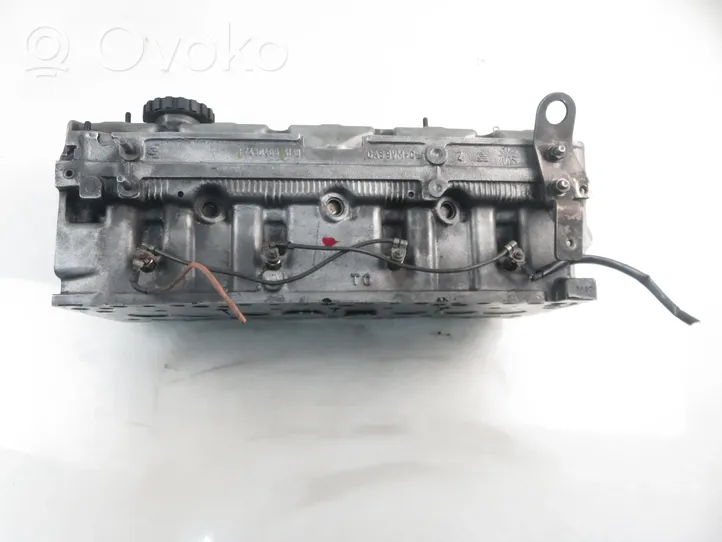 Renault Master II Culata del motor 98472290