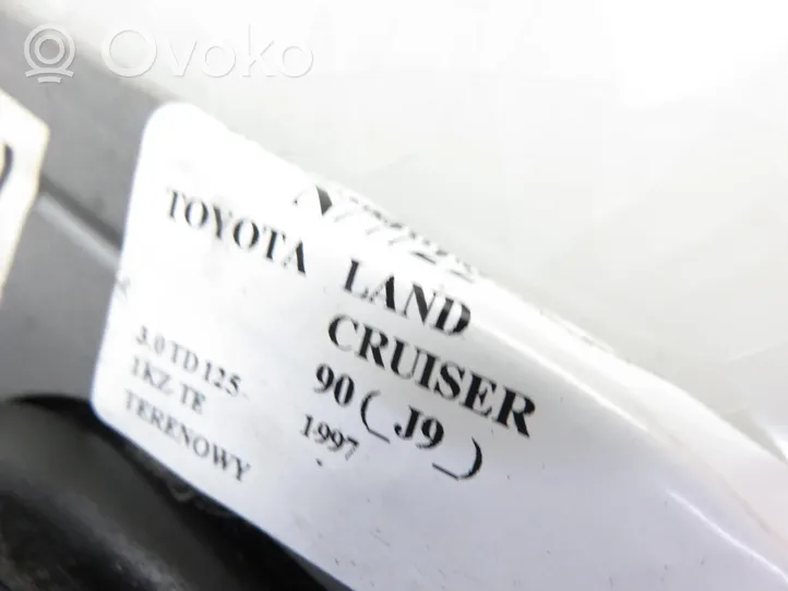 Toyota Land Cruiser (HDJ90) Domkrata ligzdas punkts 