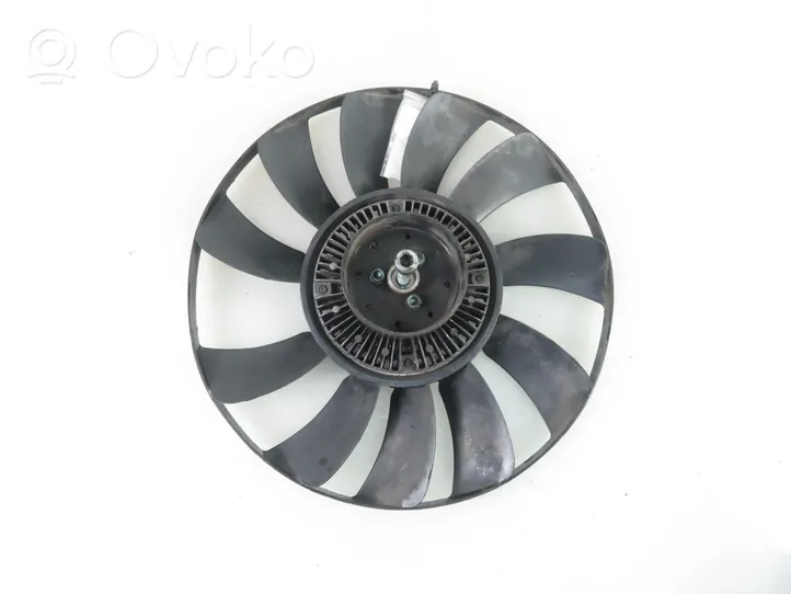 Volkswagen PASSAT B5.5 Embrayage de ventilateur visqueux 06B121347