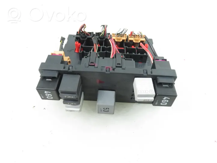 Volkswagen PASSAT B6 Central body control module 