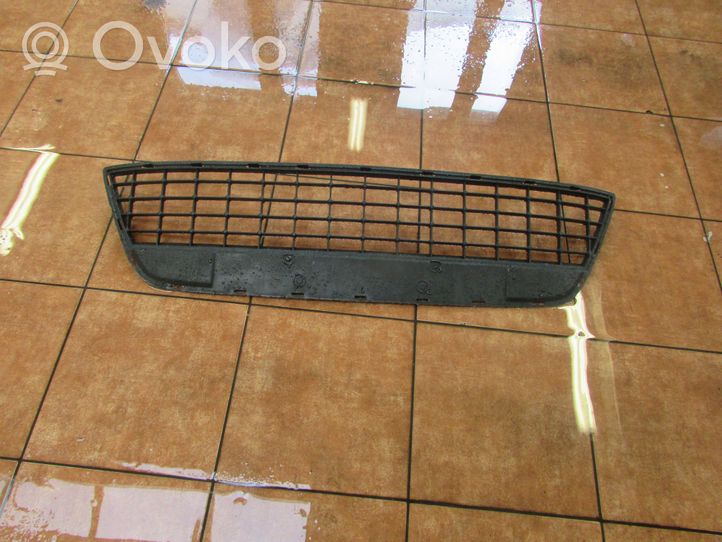 Ford Mondeo MK IV Grille inférieure de pare-chocs avant 7S7117B968BC