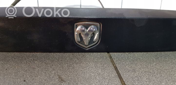 Dodge Nitro Takaluukun rekisterikilven valon palkki 
