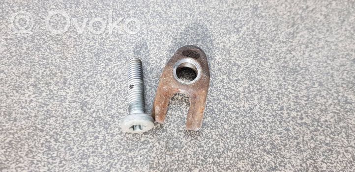 Suzuki Jimny Support de pince d'injecteur de carburant 