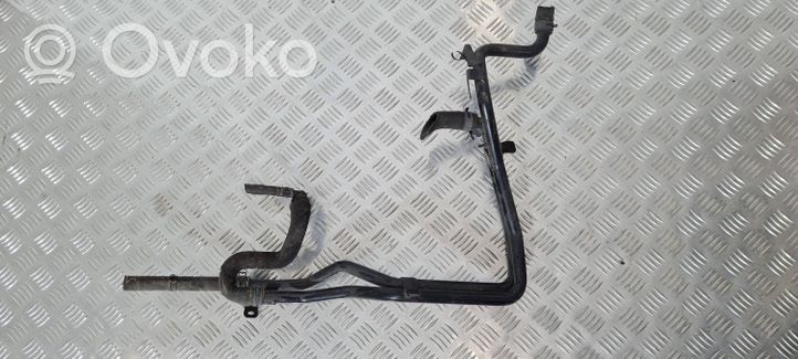 Volkswagen Amarok Tuyau de liquide de refroidissement moteur 