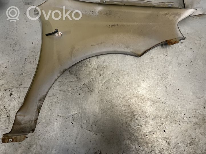 Toyota Aygo AB10 Błotnik przedni 