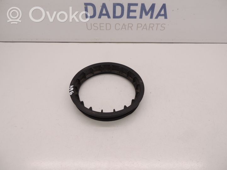 Volvo S60 Anello/dado di bloccaggio della vite della pompa del carburante nel serbatoio 8649739