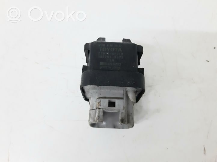 Toyota Corolla Verso E121 Hehkutulpan esikuumennuksen rele 2861067010