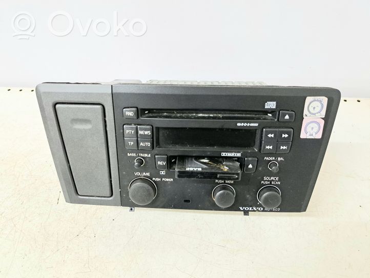 Volvo V70 Radio/CD/DVD/GPS head unit 306576371