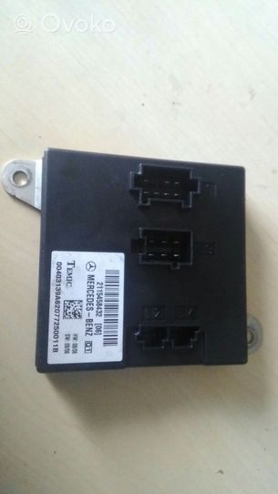 Mercedes-Benz CLC CL203 Central body control module 2115458432