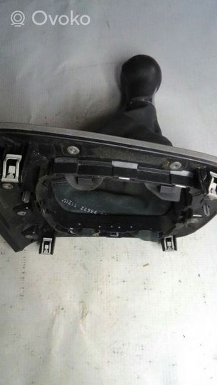 Audi Q3 8U Gear lever shifter trim leather/knob 8P0863279
