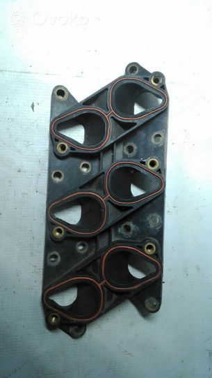 Opel Omega B1 Other cylinder head part 90467003