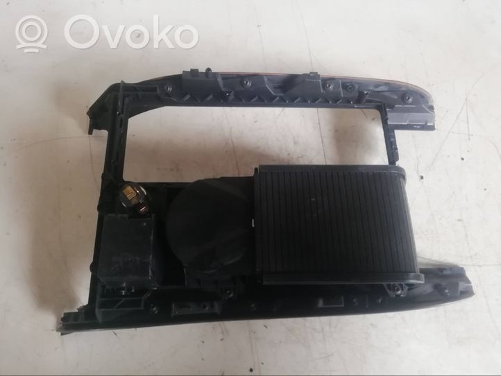 Land Rover Range Rover Sport L320 Cup holder front 5848002