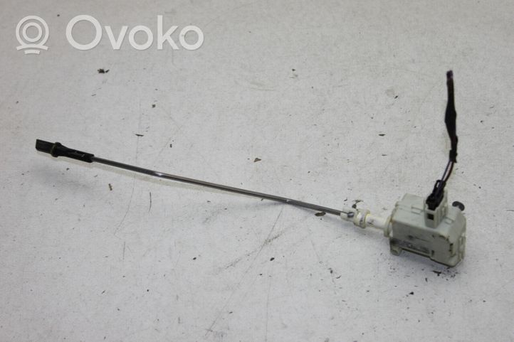 Volkswagen PASSAT CC Serratura del tappo del serbatoio del carburante 3B0959782A