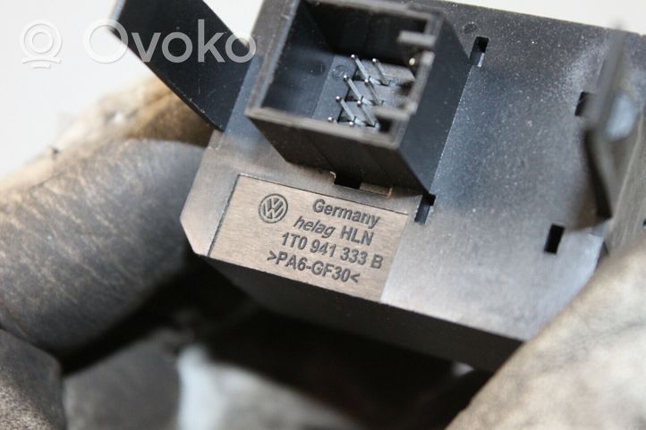 Volkswagen Touran I Przycisk / Pokrętło regulacji świateł 1T0941333B