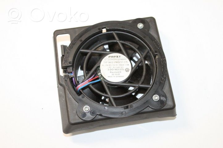 Audi A8 S8 D3 4E Ventilateur / pulseur d'air 3D0963575