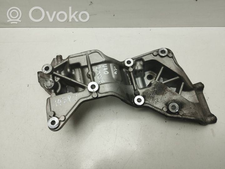 Volvo V60 Mocowanie alternatora 31367268