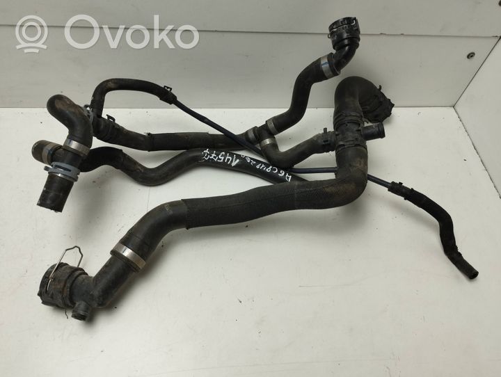 Audi A6 S6 C8 4K Tuyau de liquide de refroidissement moteur 4K0121140J