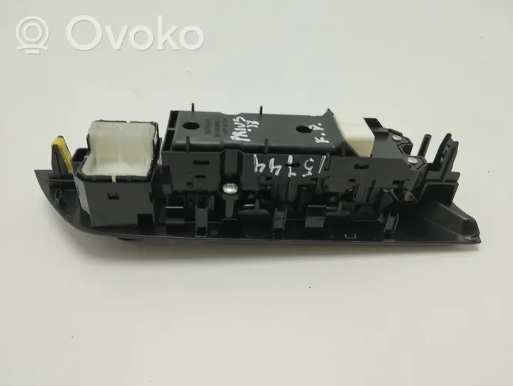 Toyota Prius (XW50) Electric window control switch 8404047070