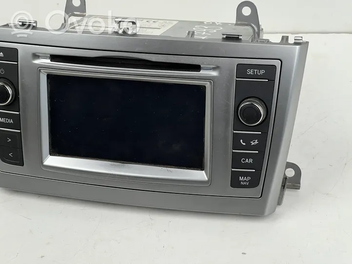 Toyota Avensis T270 Unità principale autoradio/CD/DVD/GPS 8614005010