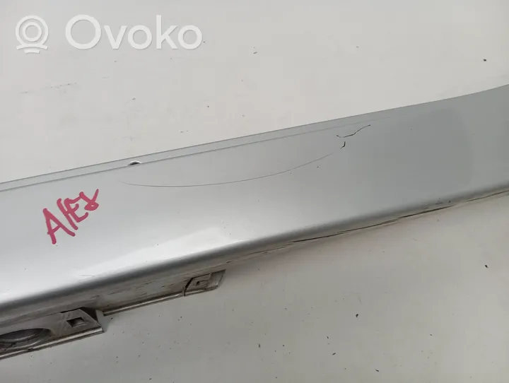 Toyota Prius (XW30) Sill 7586047120B0