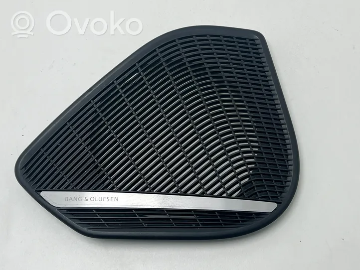 Audi A4 S4 B9 Maskownica głośnika drzwi tylnych 8W0035293