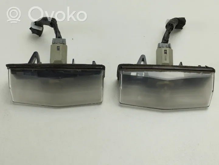 Toyota Prius (XW30) Lampa oświetlenia tylnej tablicy rejestracyjnej A045053