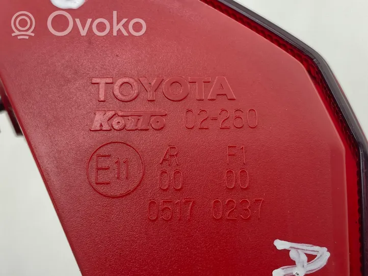 Toyota Auris E180 Takaluukun takavalot 05170237